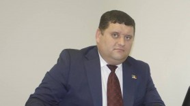 Petru Burduja l-a înlocuit pe Vladimir Golovatiuc în Biroul permanent al Parlamentului și în funcția de președinte al comisiei